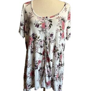 Torrid super soft knit babydoll floral blouse size 2
